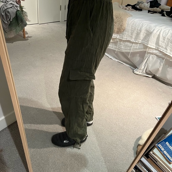 Wilfred Protagonist Pant. Army green. Size XS. - Picture 3 of 6